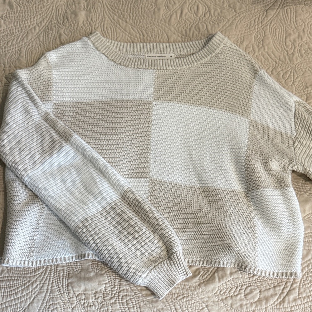 moon & madison Cream and Tan Checkered Sweater crop
